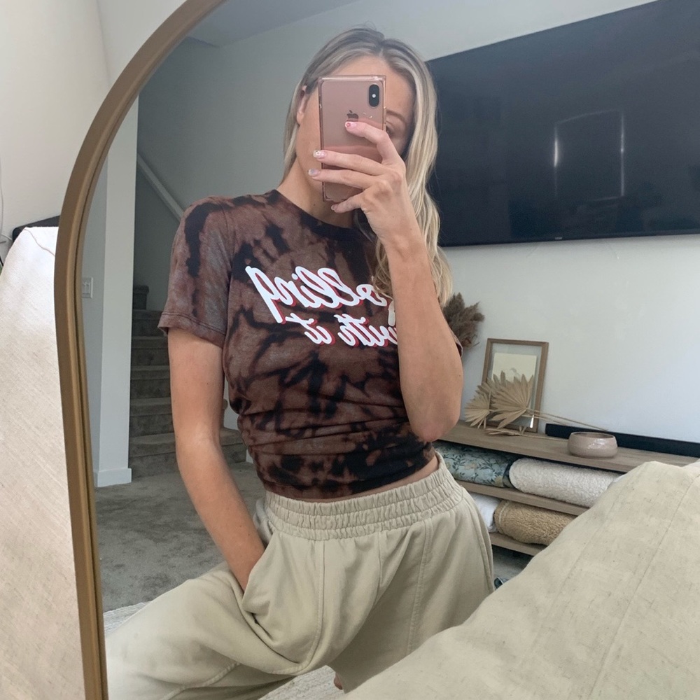 Bleach dye graphic Tee